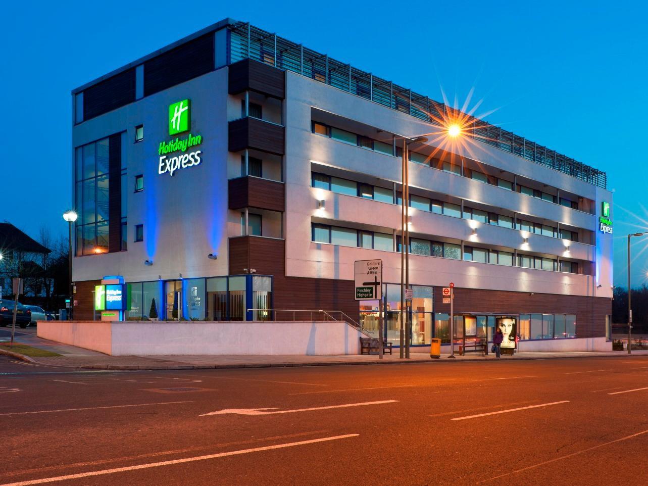 Holiday Inn Express London Golders Green, An Ihg Hotel Finchley Exterior photo