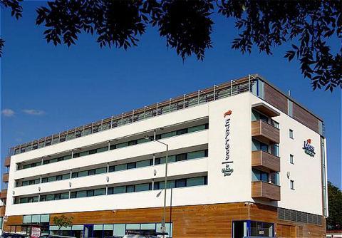 Holiday Inn Express London Golders Green, An Ihg Hotel Finchley Exterior photo
